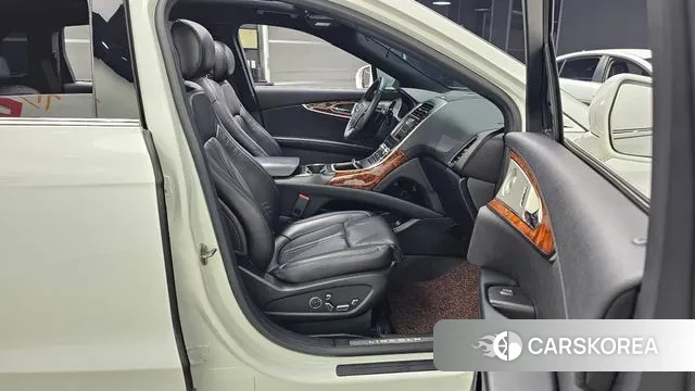 Lincoln Nautilus First generation 2020 Белый из Кореи, фото 2