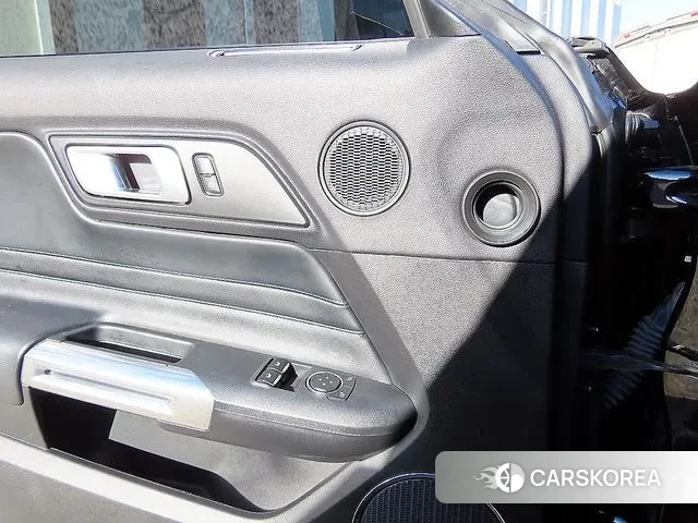 Ford Mustang 2020 Черный из Кореи, фото 2