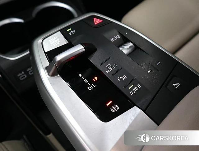 BMW X1 (U11) 2024 Белый из Кореи, фото 2