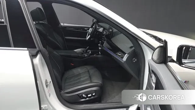 BMW 6 Series GT (G32) 2022 Белый из Кореи, фото 2