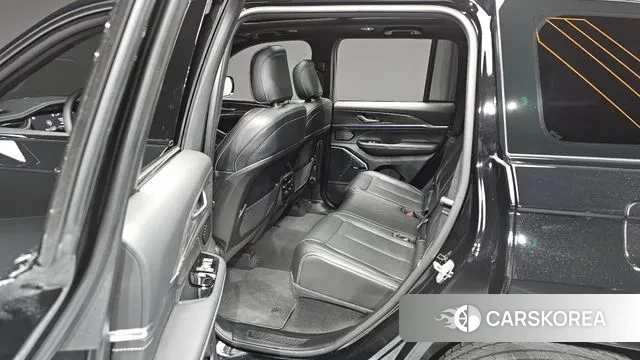 Jeep Grand Cherokee (WL) 2023 Черный из Кореи, фото 2