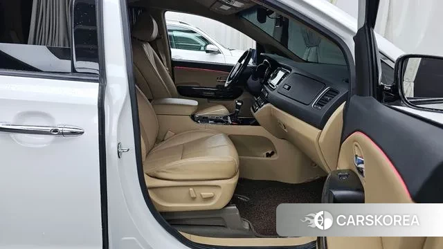 Kia The New Carnival 2020 Белый из Кореи, фото 2