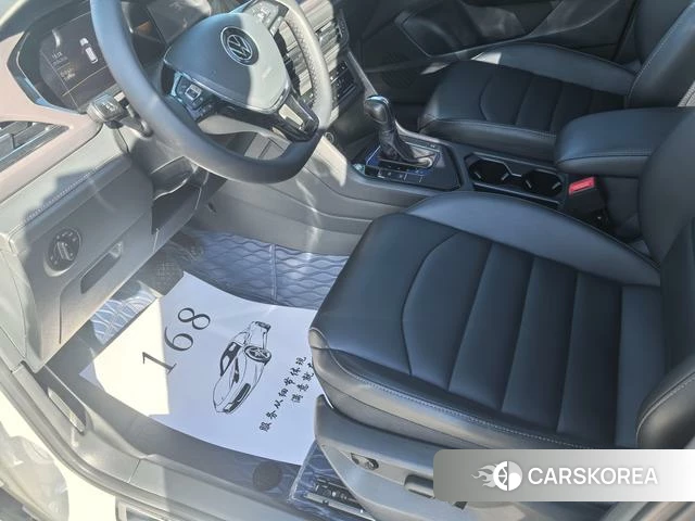 Volkswagen Tuyue 2023 Белый из Китая, фото 2