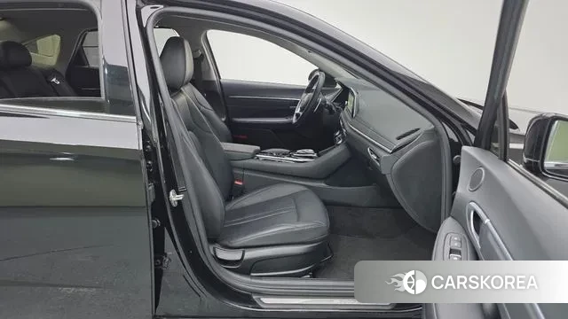 Hyundai Sonata (DN8) 2022 Черный из Кореи, фото 2