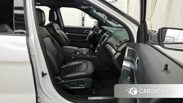 Ford Explorer 2018 Белый из Кореи, фото 2