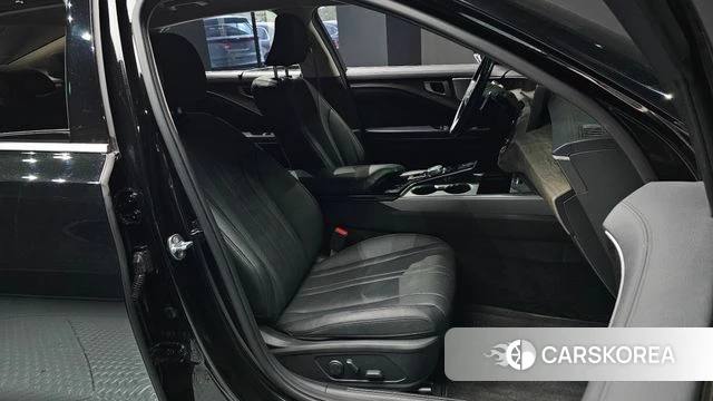 Kia K8 Hybrid 2022 Черный из Кореи, фото 2