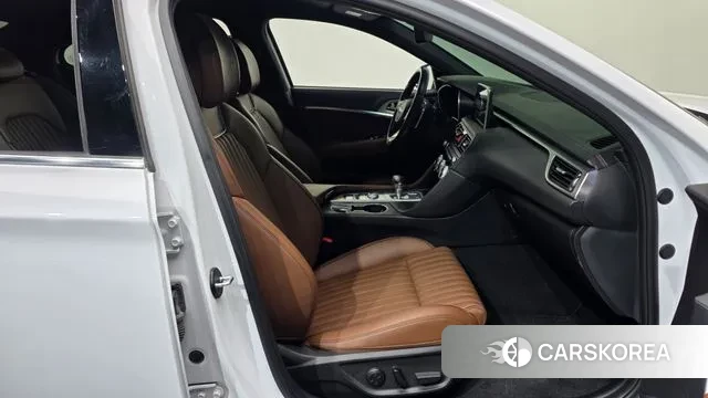 Genesis G70 2018 Белый из Кореи, фото 2