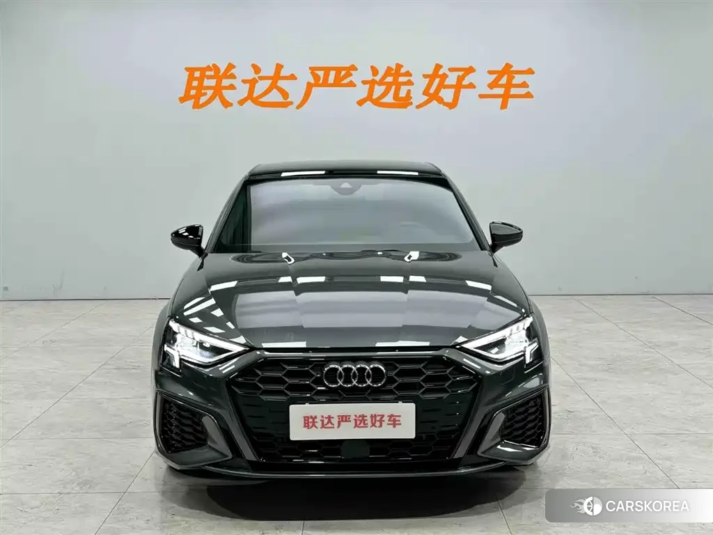 Audi A3 2022 Silver/gray из Китая, фото 2