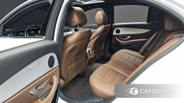 Mercedes-Benz E-Class W213 2020 Белый из Кореи, фото 2