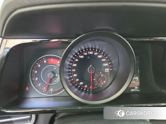 Hyundai Avante (CN7) 2021 Белый из Кореи, фото 2