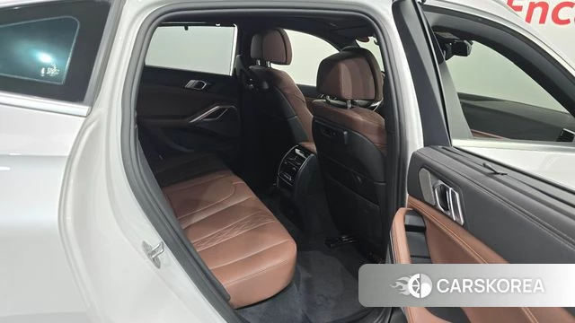 BMW X6 (G06) 2022 Белый из Кореи, фото 2