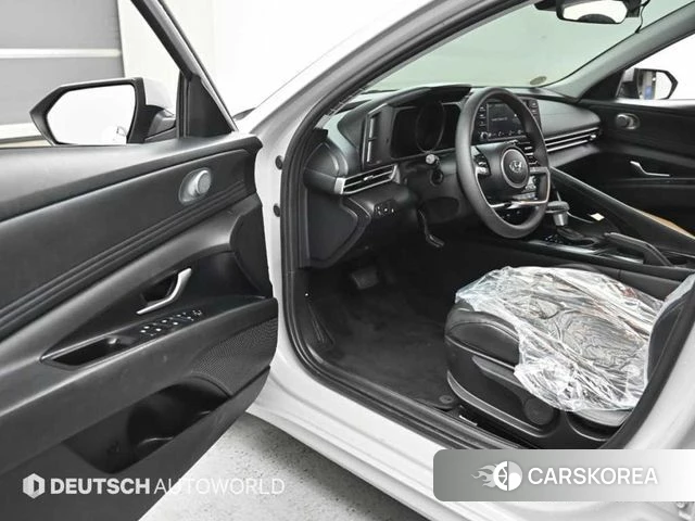 Hyundai Avante (CN7) 2022 Серебристо-серый из Кореи, фото 2