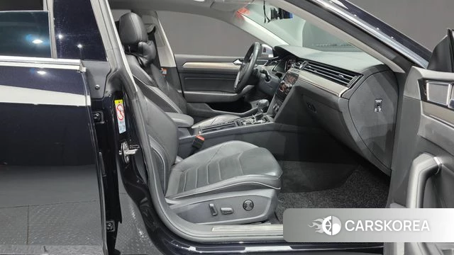 Volkswagen Arteon 2020 Черный из Кореи, фото 2