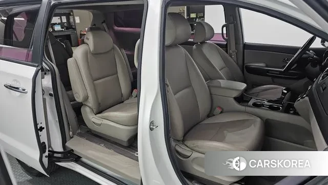 Kia The New Carnival 2018 Белый из Кореи, фото 2