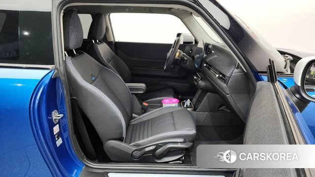 Mini Cooper C 4th generation 2025 Синий из Кореи, фото 2