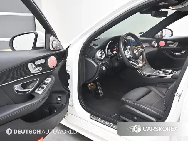 Mercedes-Benz C-Class W205 2019 Белый из Кореи, фото 2