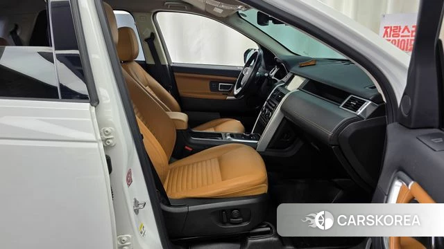 Land Rover Discovery Sports 2018 Белый из Кореи, фото 2