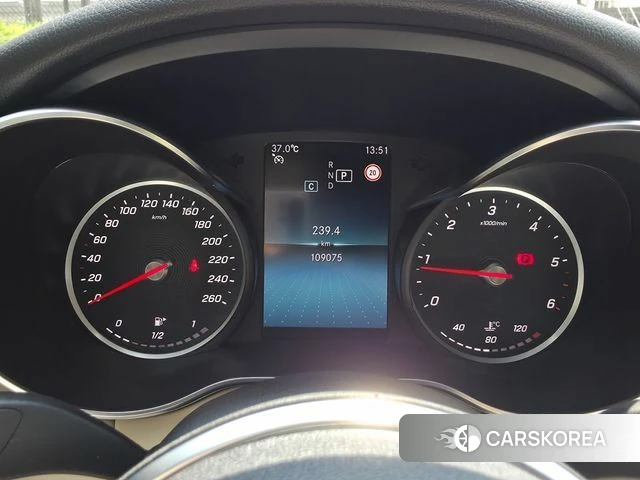 Mercedes-Benz C-Class W205 2019 Серый из Кореи, фото 2