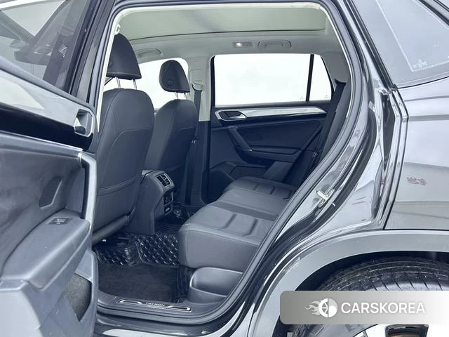 Volkswagen Tanyue 2022 Черный из Китая, фото 2
