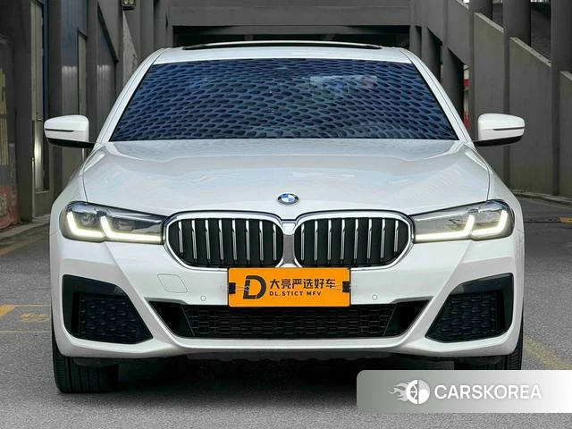 BMW 5 series 2021 Белый из Китая, фото 2