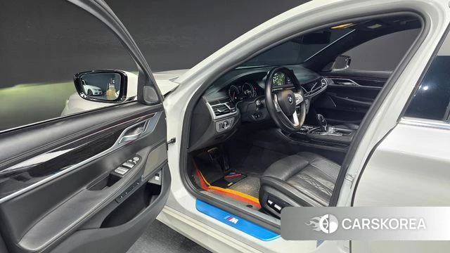 BMW 7 Series (G11) 2018 Белый из Кореи, фото 2