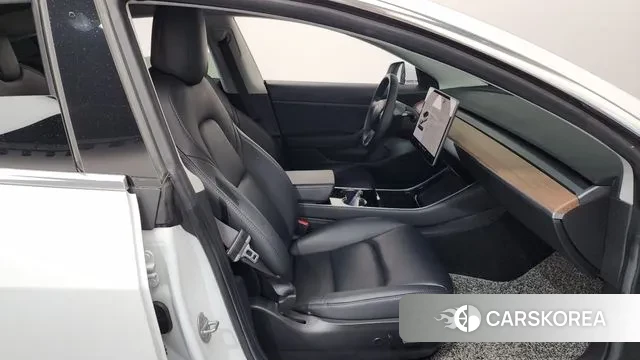 Tesla Model 3 2020 Белый из Кореи, фото 2