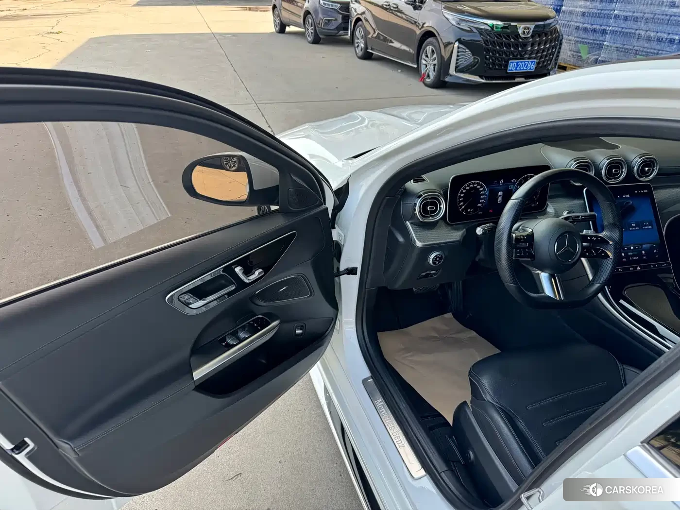 Mercedes-Benz C-class 2022 Белый из Китая, фото 2