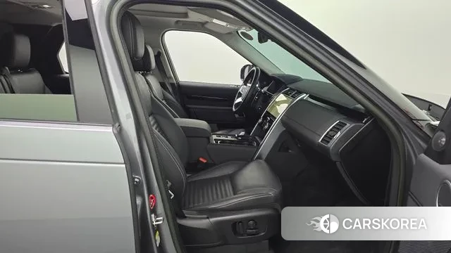 Land Rover Discovery 5 2023 Серый из Кореи, фото 2