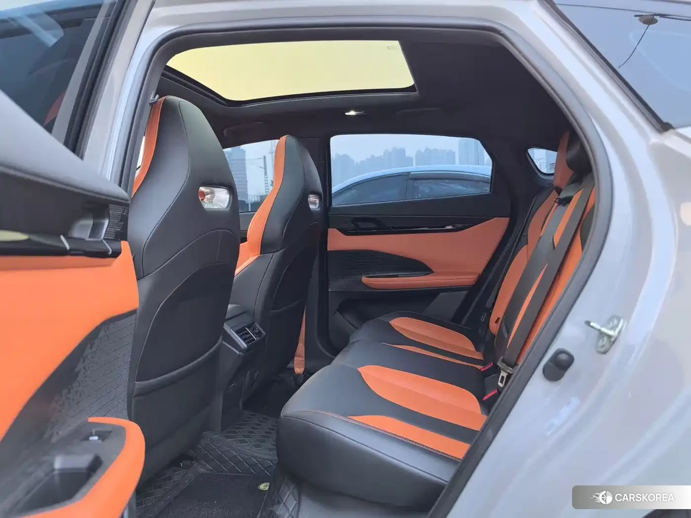 Chang'an Changan UNI-V 2023 Silver/gray из Китая, фото 2