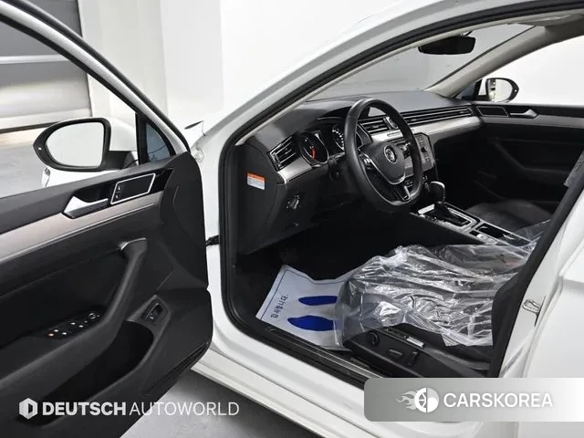 Volkswagen Passat GT (B8) 2018 Белый из Кореи, фото 2