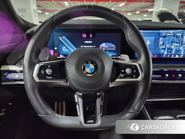 BMW 7 Series (G70) 2022 Черный из Кореи, фото 2