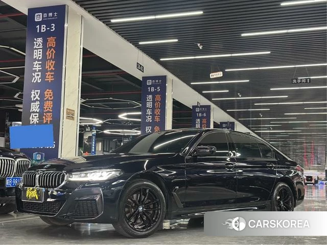BMW 5 series 2022 Черный из Китая, фото 2