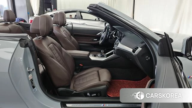 BMW 4 Series (G22) 2022 Светло-серебряный цвет из Кореи, фото 2