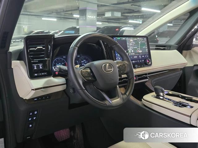 Lexus LM Second Generation 2025 Черный из Кореи, фото 2