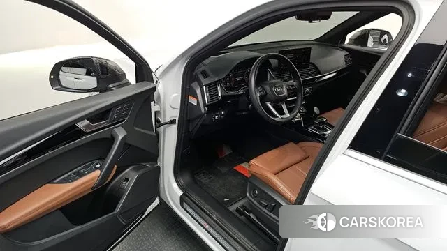 Audi Q5 (FY) 2022 Белый из Кореи, фото 2