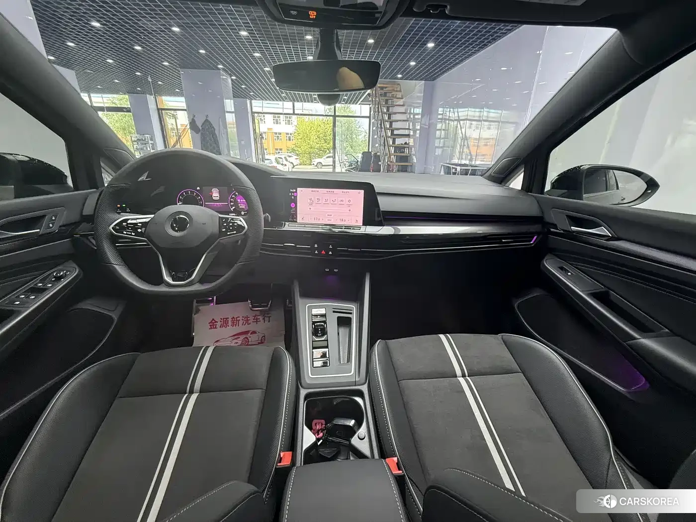 Volkswagen Golf 2024 Silver/gray из Китая, фото 2