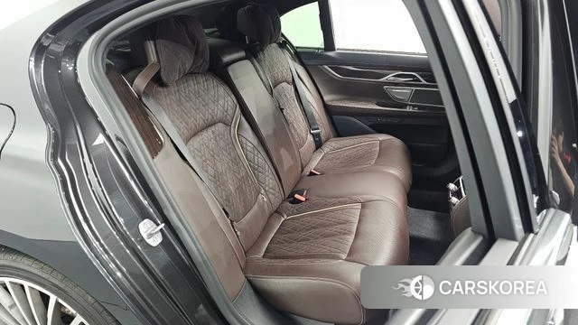 BMW 7 Series (G11) 2020 Серый из Кореи, фото 2