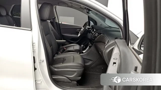 Chevrolet (GM Daewoo) The New Trax 2022 Белый из Кореи, фото 2