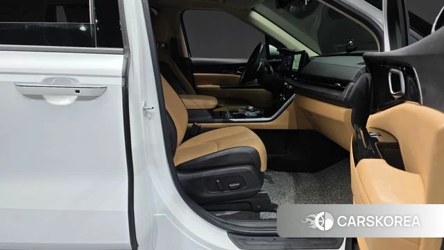 Kia Carnival 4th generation 2023 Белый из Кореи, фото 2