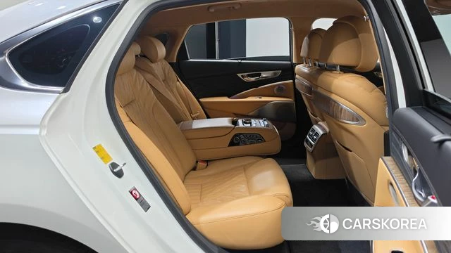 Kia The New K9 2nd generation 2022 Белый из Кореи, фото 2