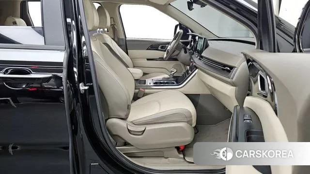 Kia Carnival 4th generation 2022 Черный из Кореи, фото 2