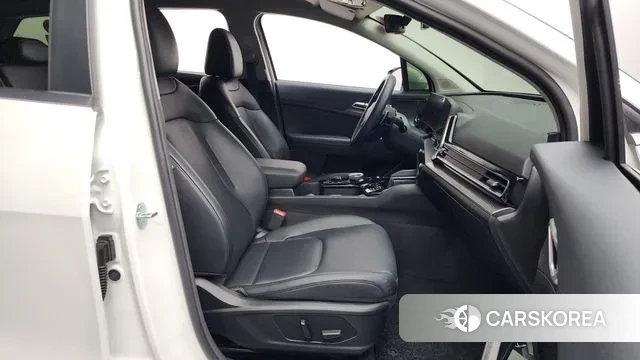 Kia Sportage 5th Generation 2023 Белый из Кореи, фото 2