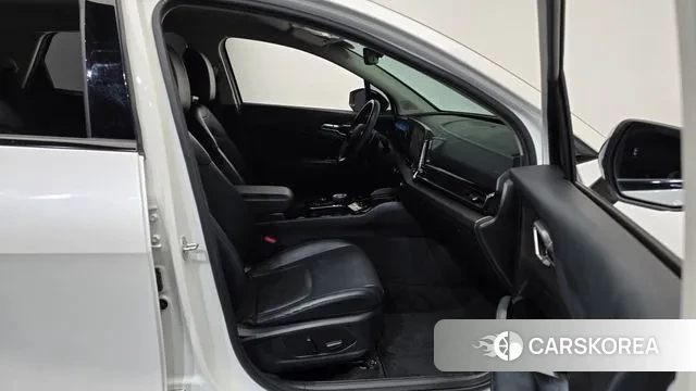 Kia Sportage 5th Generation 2023 Белый из Кореи, фото 2