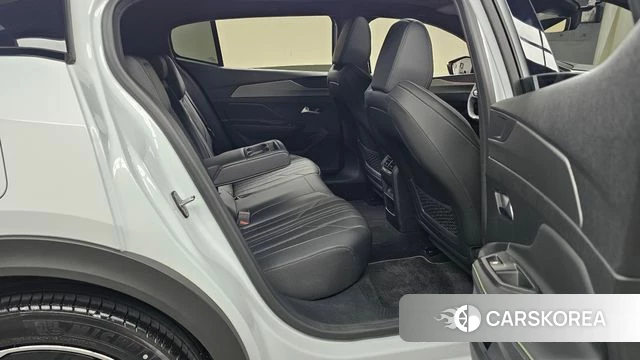 Peugeot 408 2024 Белый из Кореи, фото 2