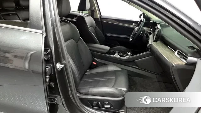 Kia K5 3rd generation 2021 Серый из Кореи, фото 2