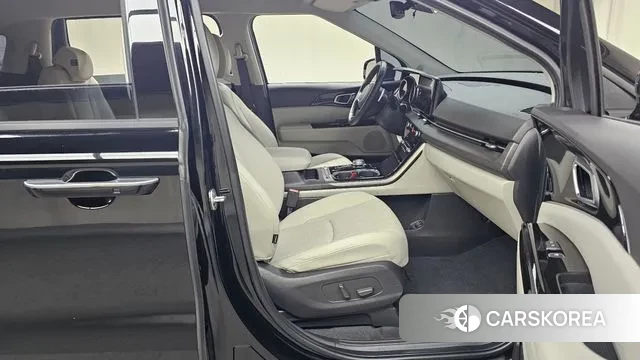 Kia Carnival 4th generation 2022 Черный из Кореи, фото 2