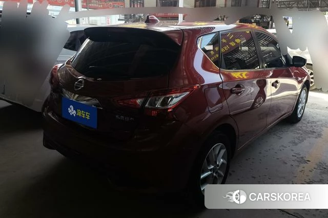 Nissan TIIDA 2022 Красный из Китая, фото 2