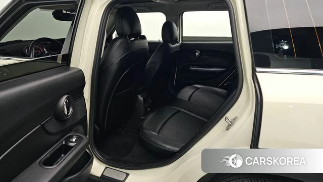 Mini Cooper D Clubman 2018 Жемчужный цвет из Кореи, фото 2