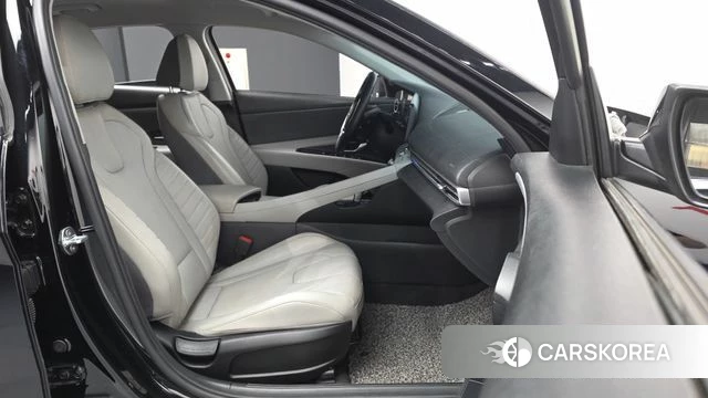 Hyundai Avante (CN7) 2020 Черный из Кореи, фото 2