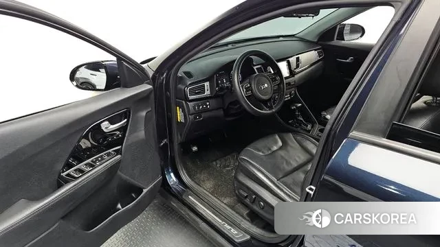 Kia Niro 2018 Синий из Кореи, фото 2